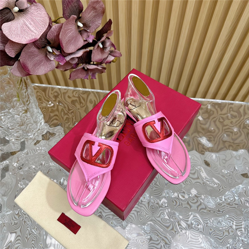 va1e*ntin0 hollow logo slippers Marg*e1a replica shoes