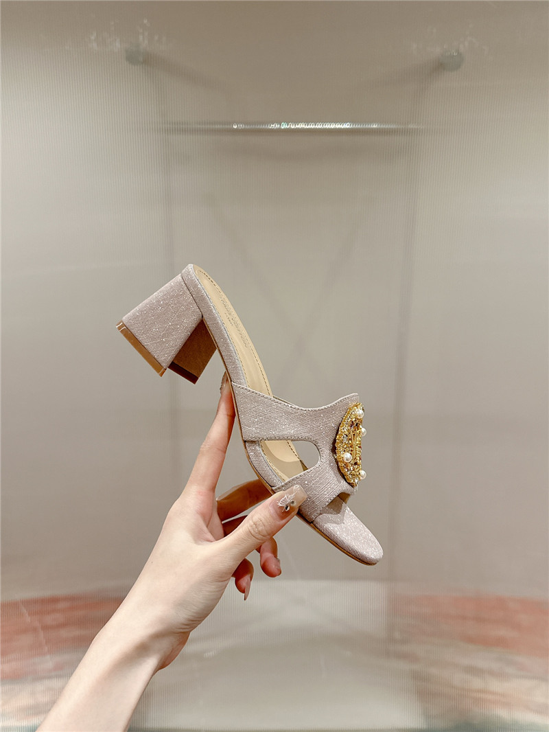 l0vis vvtt0n lv thick heel sandals ma1s0n Marg*e1a replica shoes