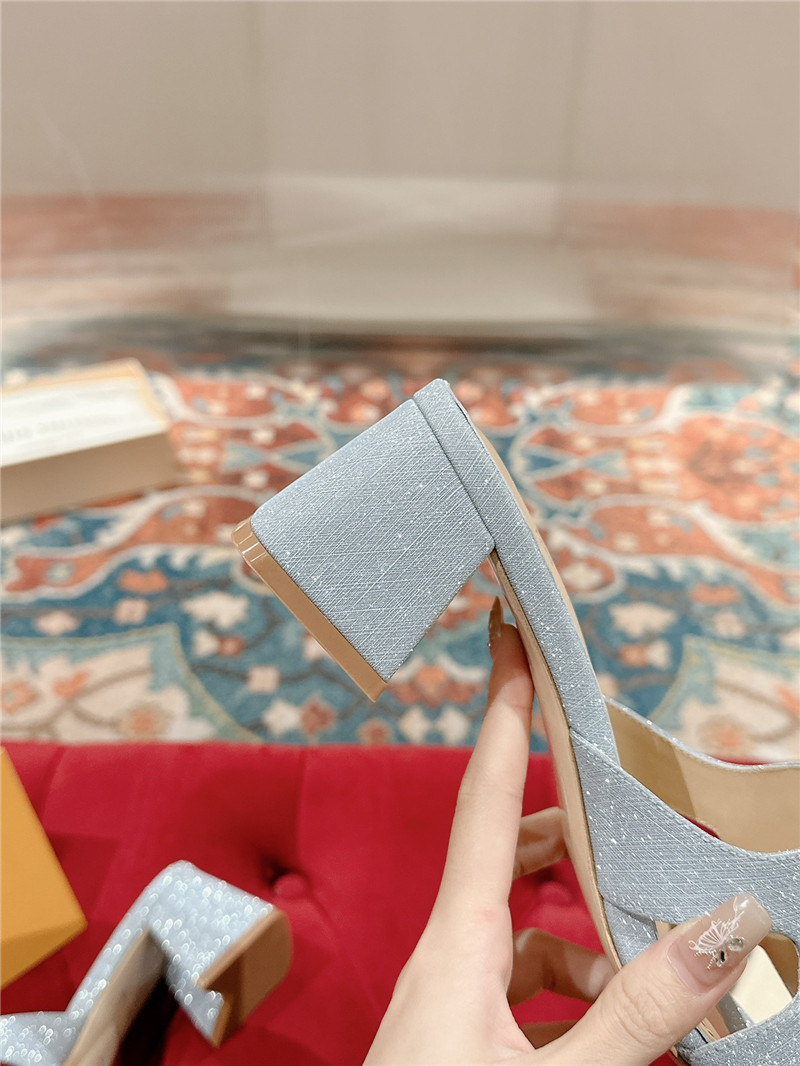 l0vis vvtt0n lv thick heel sandals ma1s0n Marg*e1a replica shoes