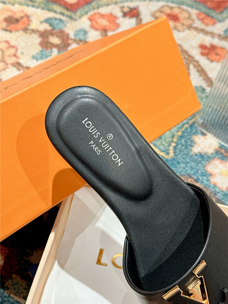 l0vis Vvtt0n lv flat sandals best replica shoes website