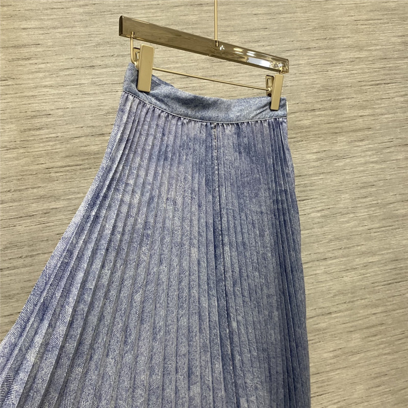 Va1e*ntin0 acetate pleated skirt replica designer clothing websites