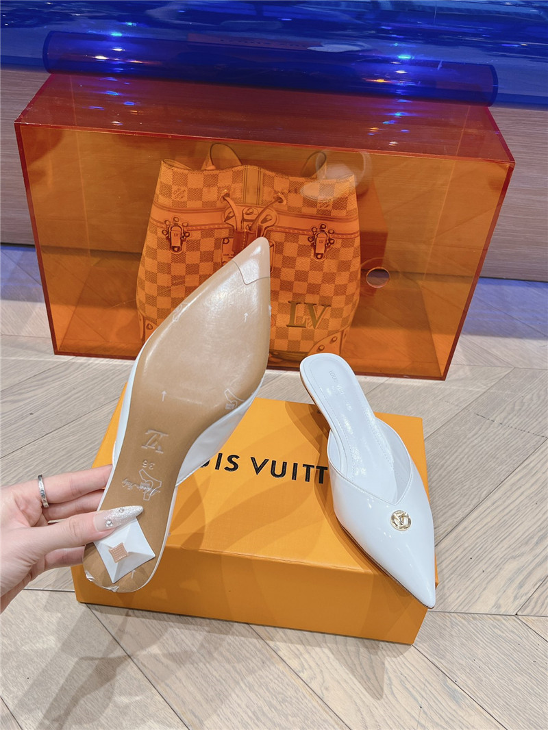 l0vis Vvtt0n lv pointed toe high heel sandals replica shoes