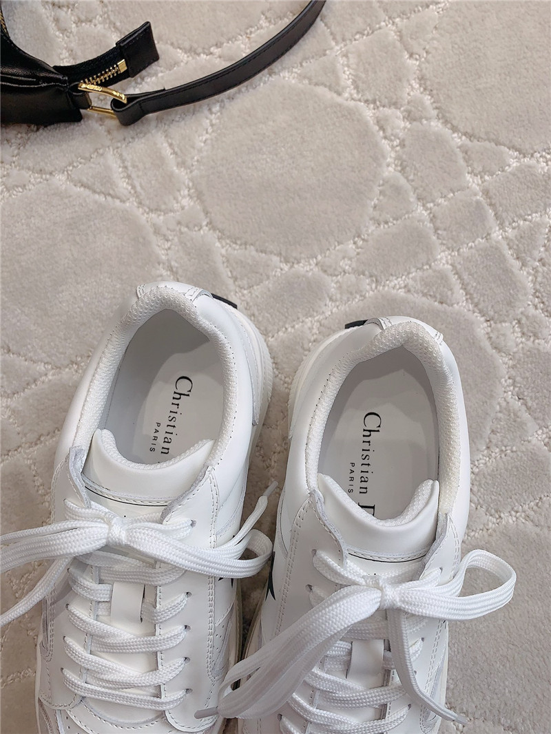 D10r platform green sneakers in white