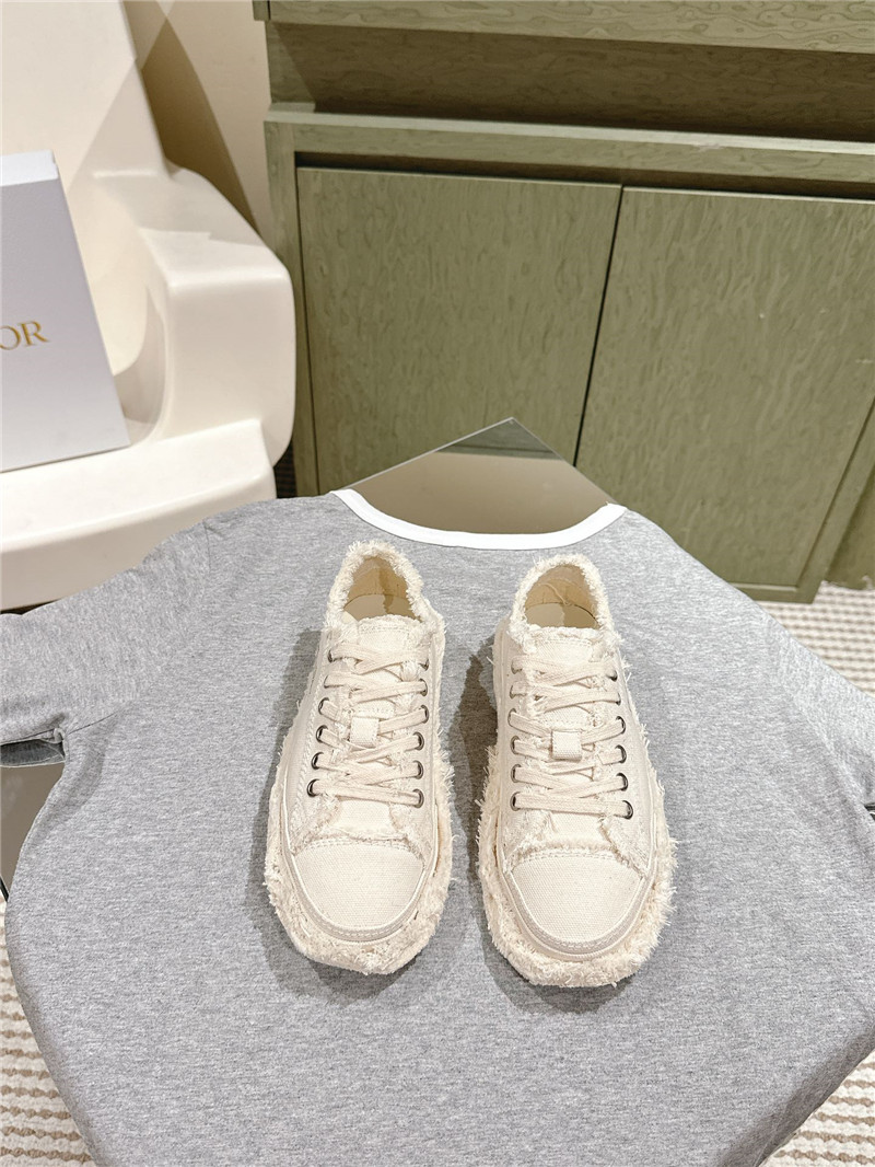 D10r ff lace-up canvas sneakers
