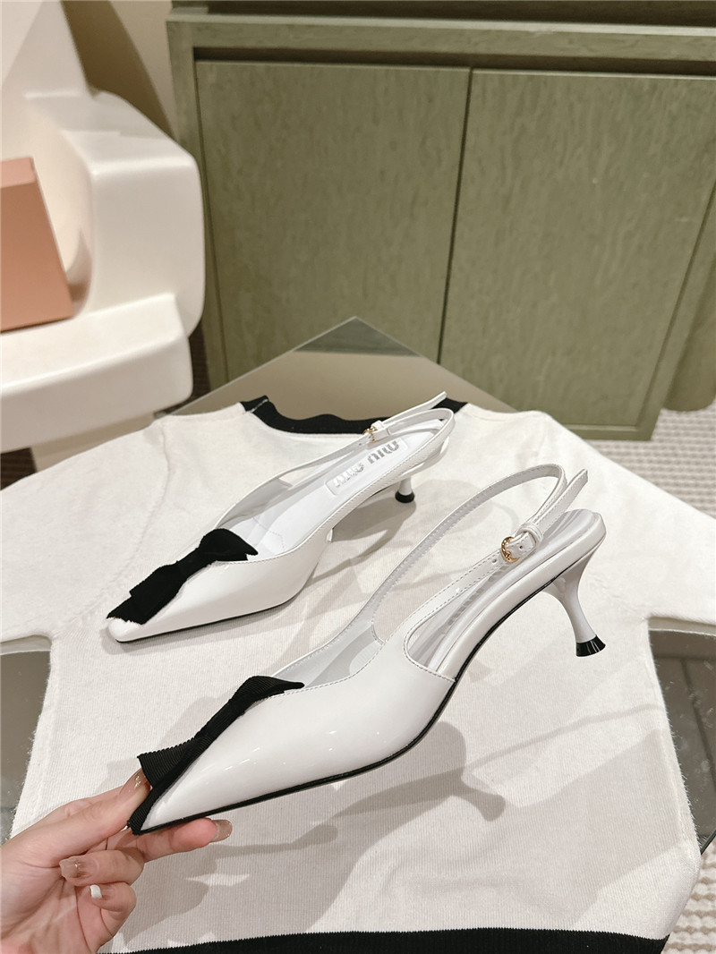 m1um1u new hollow sandals Marg*e1a replica shoes