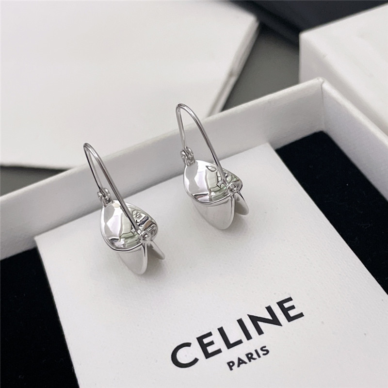 Ce1i*e minimalist design earrings