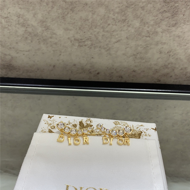 D10r left and right letter earrings