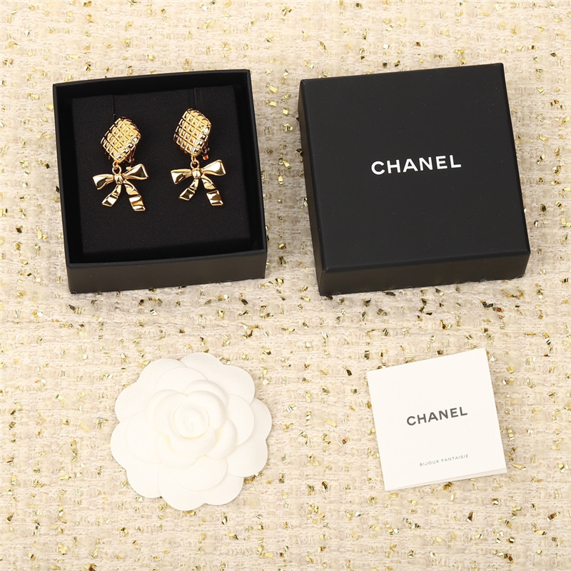 Ch**el new earrings