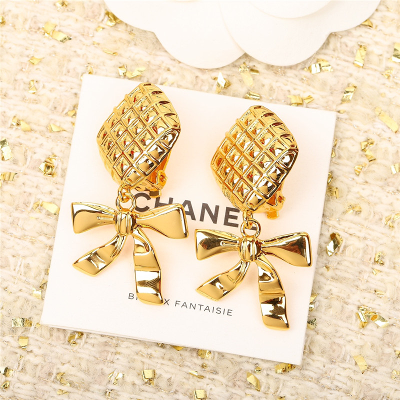 Ch**el new earrings