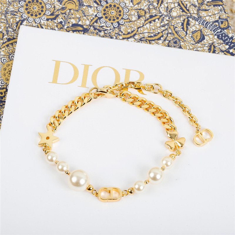 D10r pearl chain bracelet