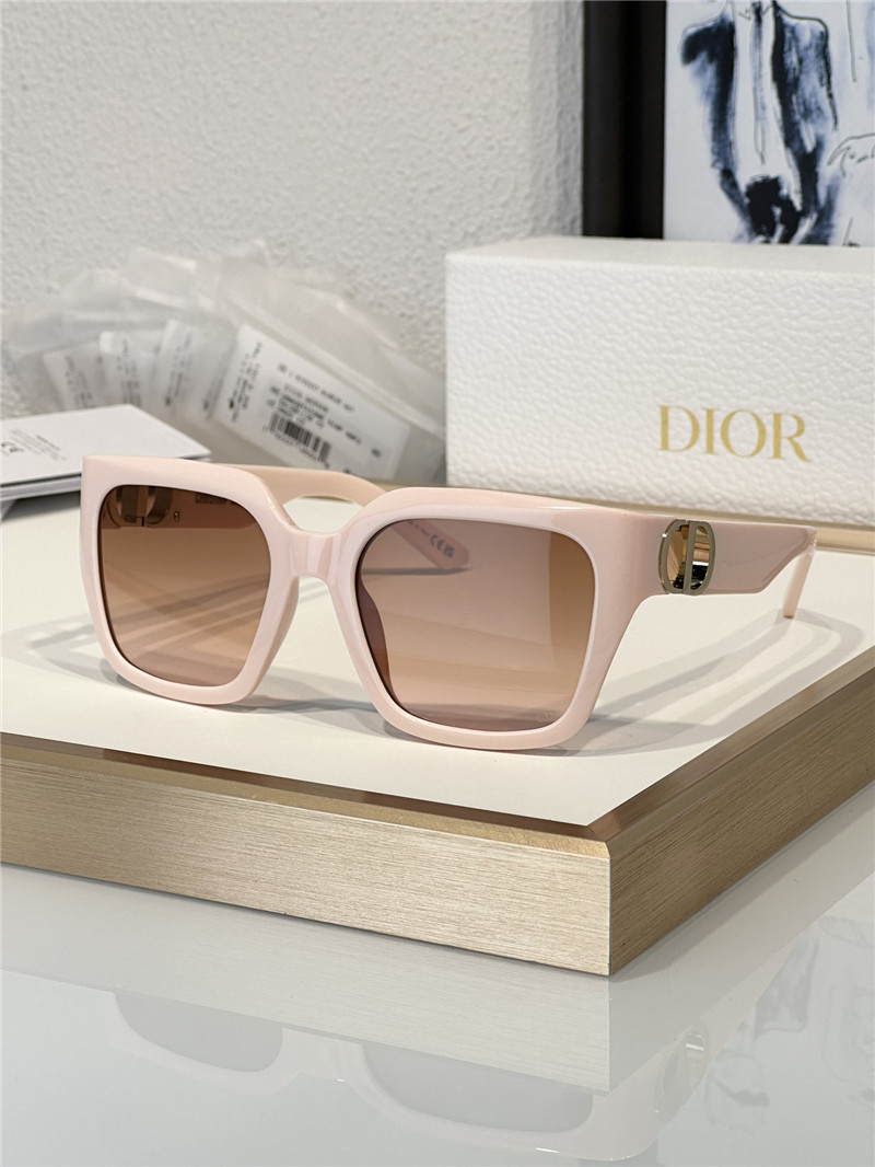 D10r 30montaigne s8u 95m0 sunglasses