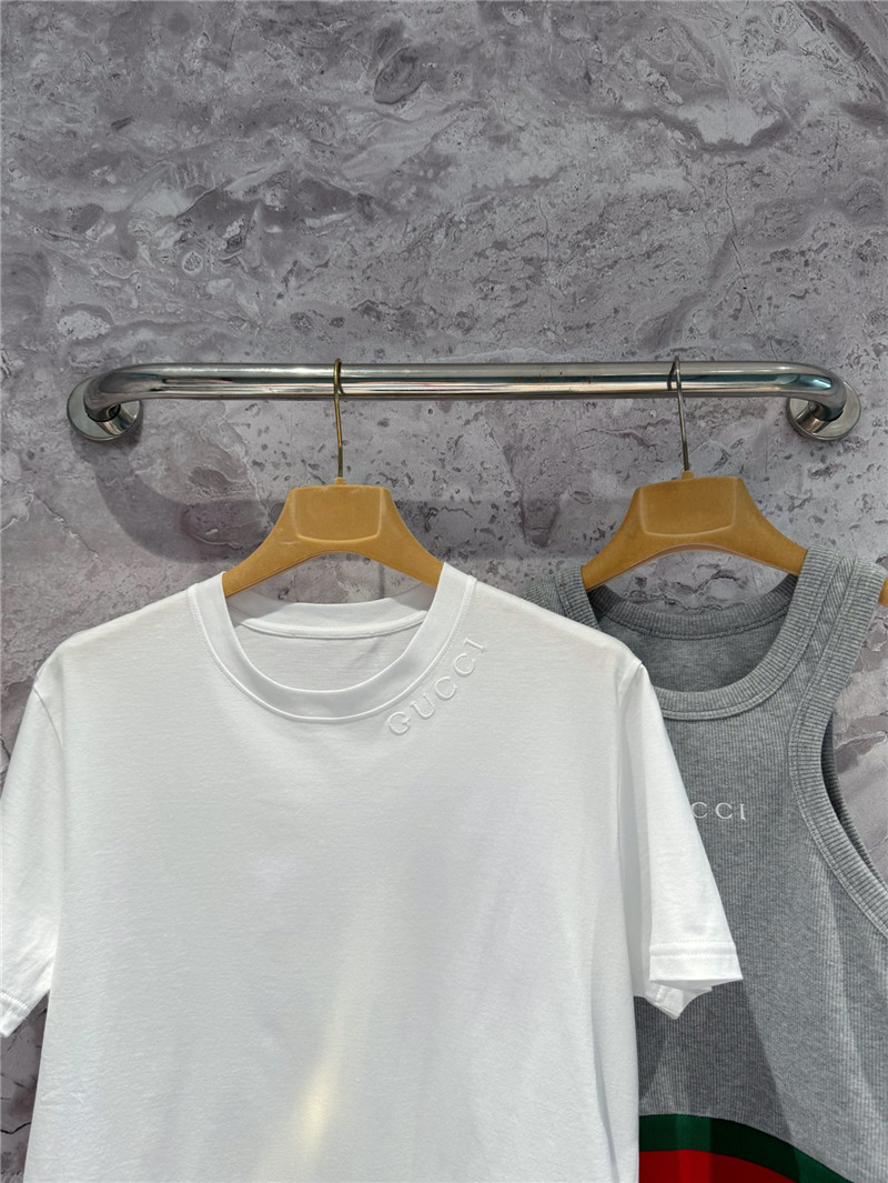 Gvc*1 white t-shirt with embroidered neckline replicas clothes