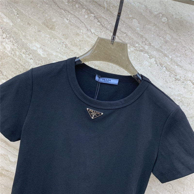 Pra*a triangle logo short sleeve t-shirt replica clothing sites
