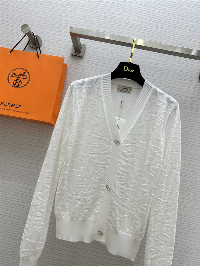 H**me5 jacquard v-neck cardigan in white