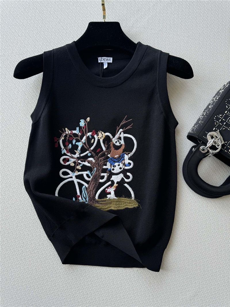 L0ew* heavy industry embroidery pattern t-shirt replicas clothes