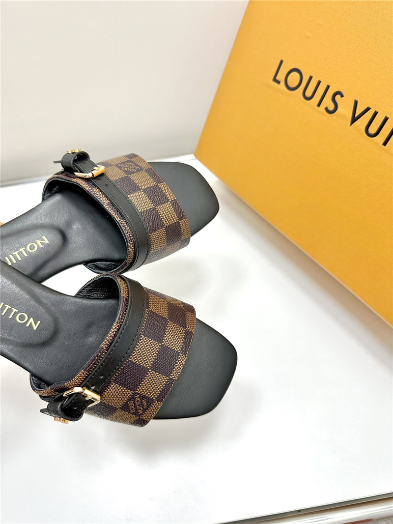 l0vis vvtt0n lv summer slippers Marg*e1a replica shoes
