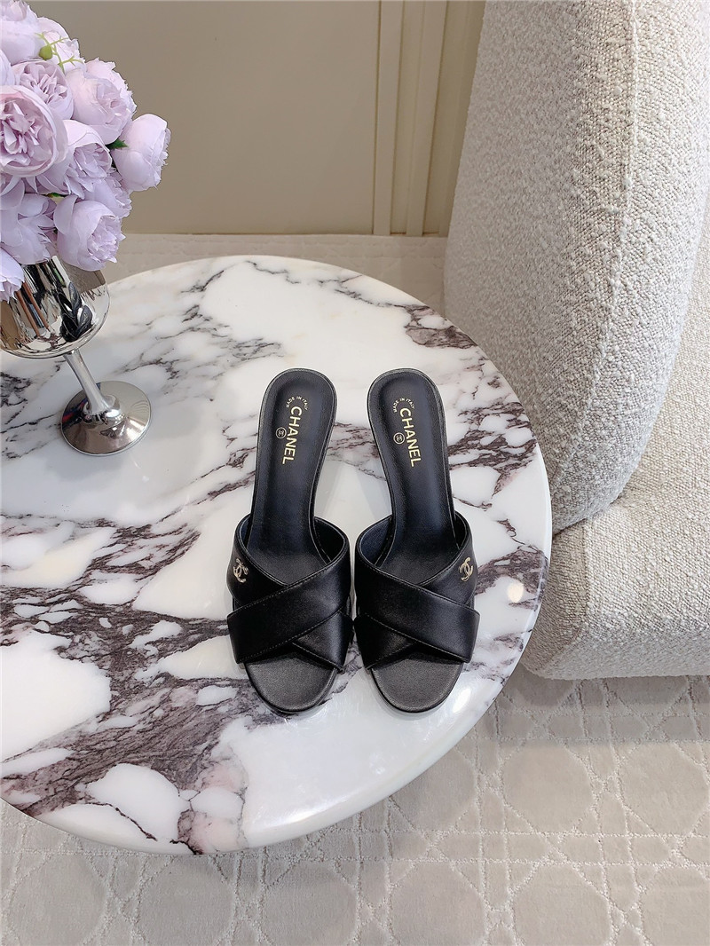 Ch**el black lambskin pearl heel mule