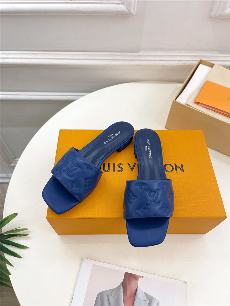 l0vis Vvtt0n revival flat mules blue