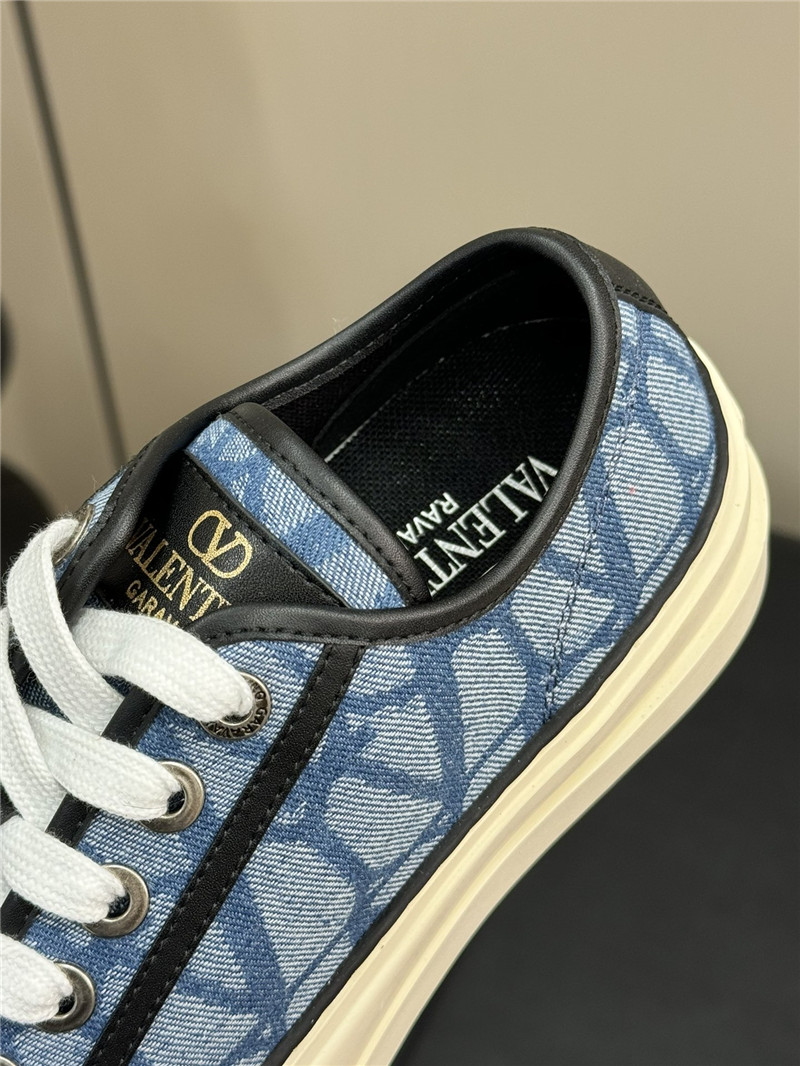 Va1e*ntin0 blue canvas flat sneakers