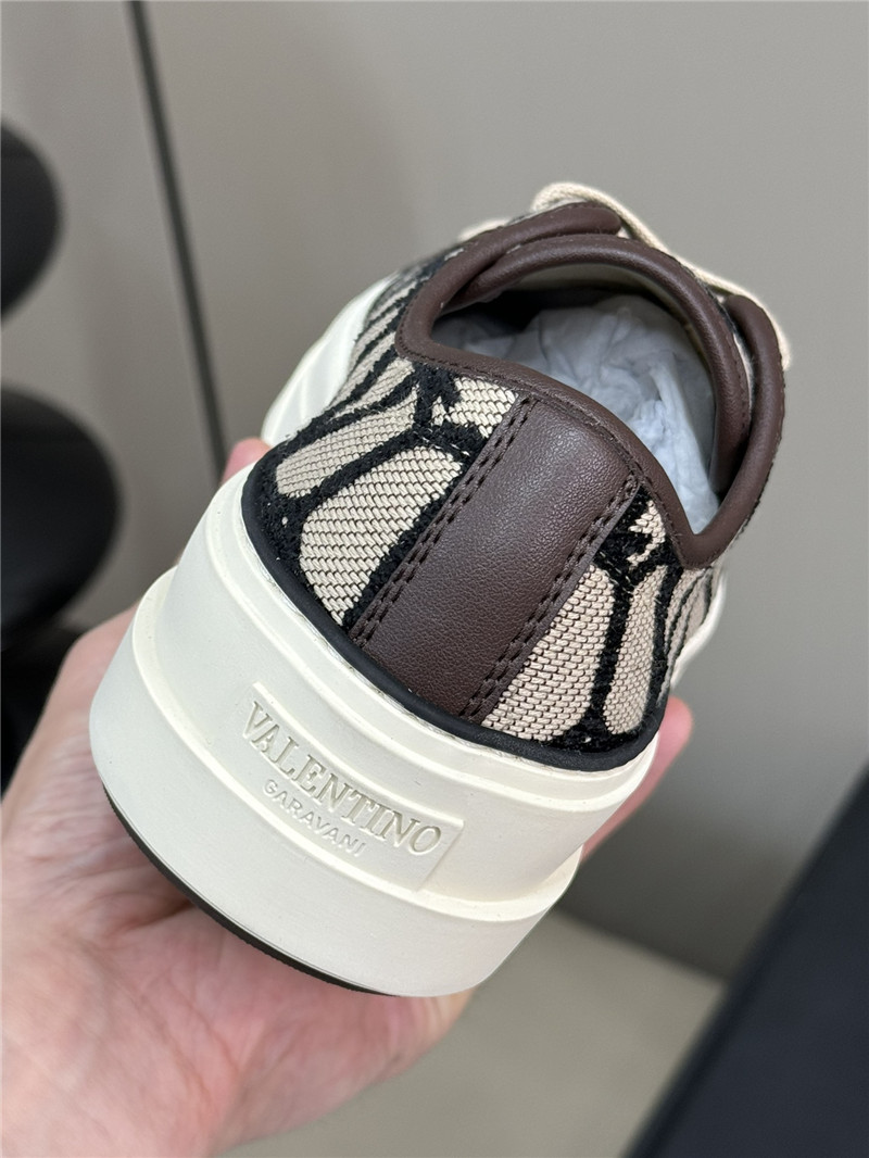 Va1e*ntin0 gray canvas flat sneakers