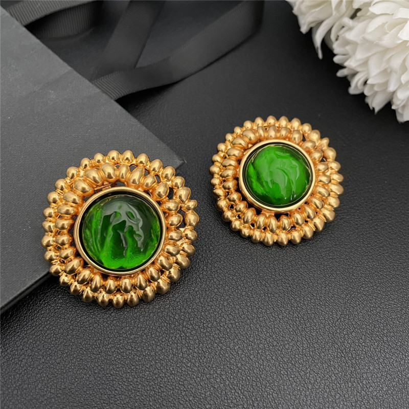 Y51 vintage floral ear clips