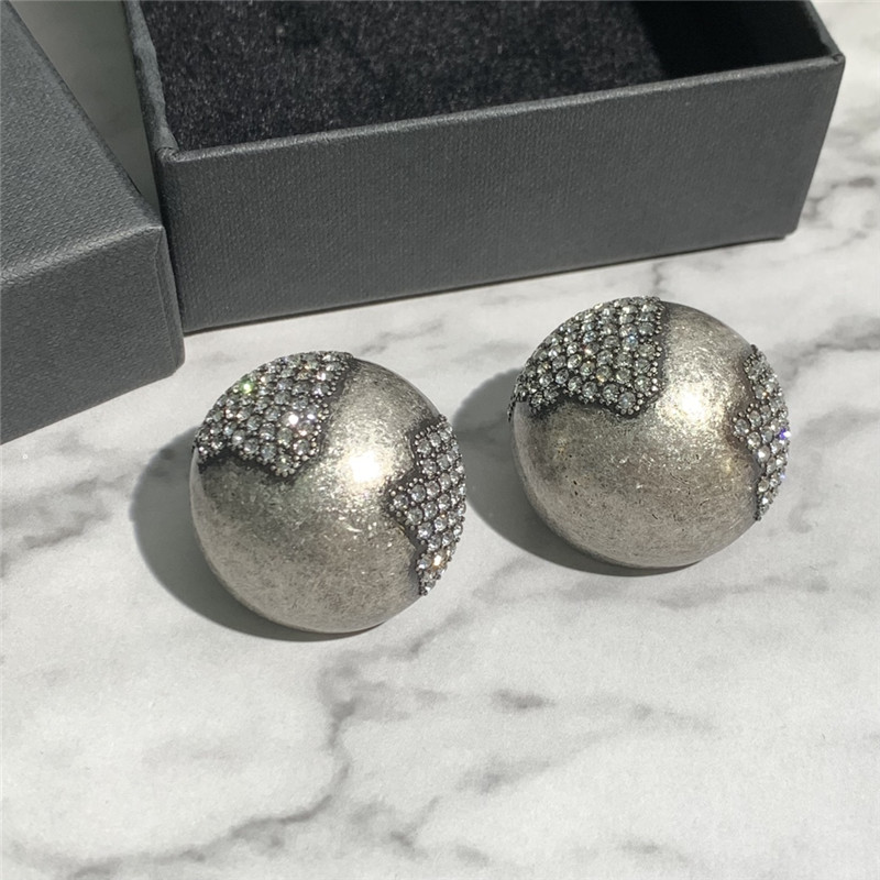 Y51 vintage earrings