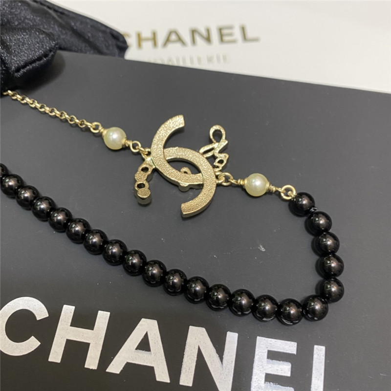Ch**el metal black pearl cc necklace