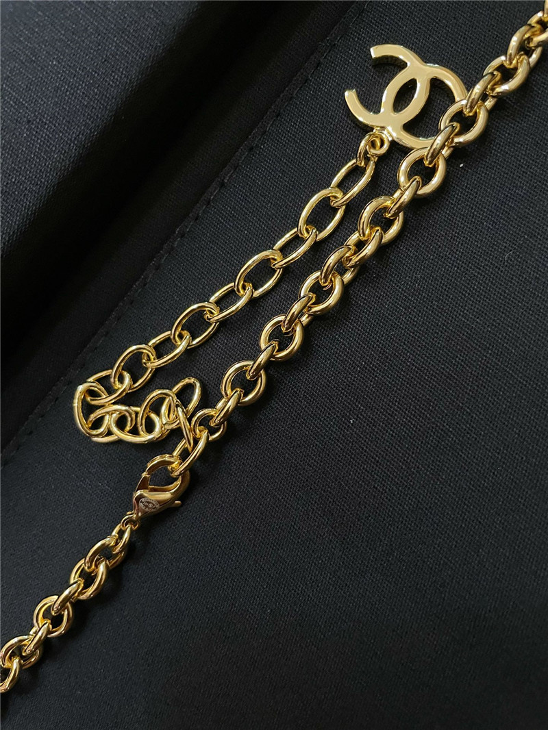 Ch**el multi-element waist chain