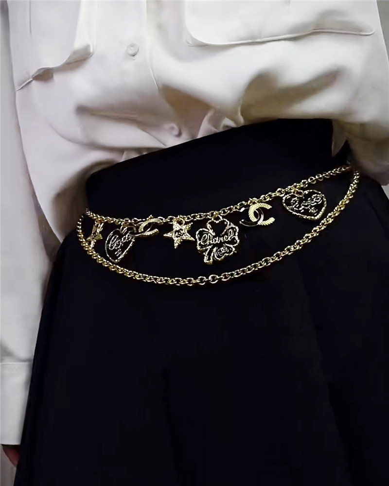 Ch**el multi-element waist chain