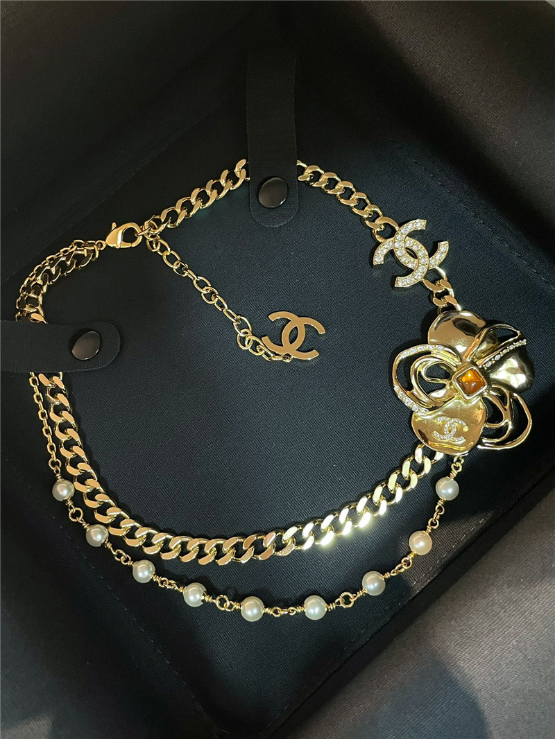 Ch**el double camellia necklace