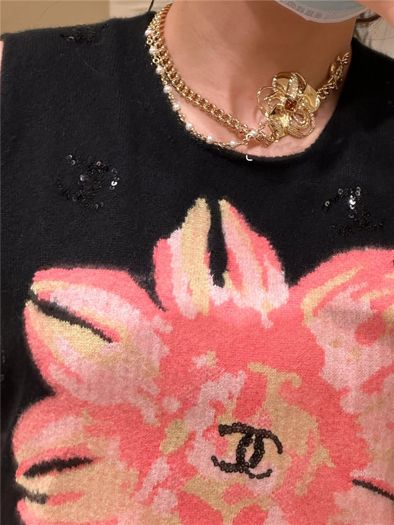 Ch**el double camellia necklace