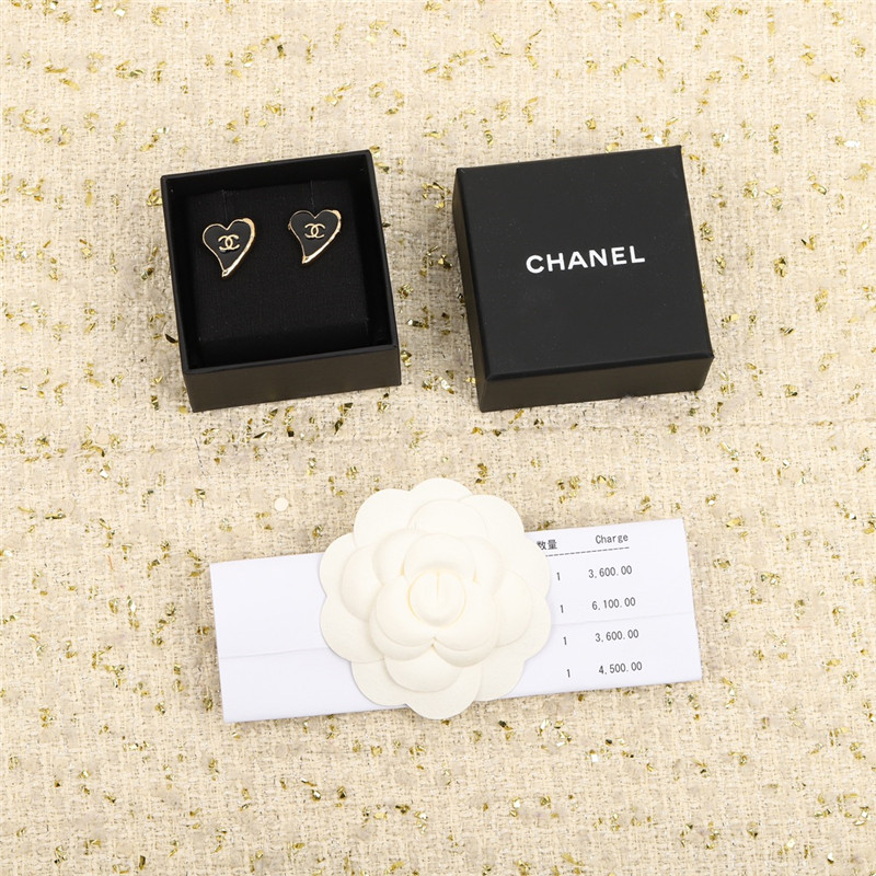Ch**el dripping oil love double c earrings