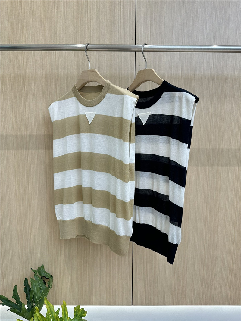 Pra*a triangle logo wool sleeveless top replica d&g clothing