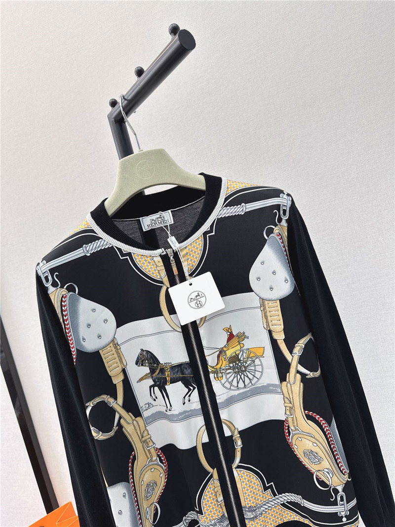 H**me5 horse printed cardigan in black