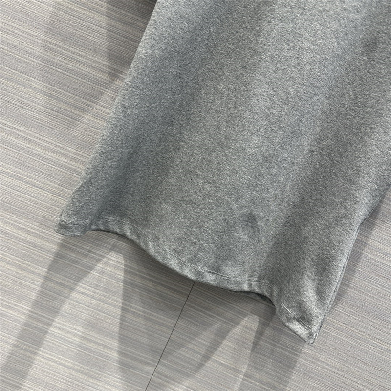The R0w classic basic three-color treplica d&g clothing