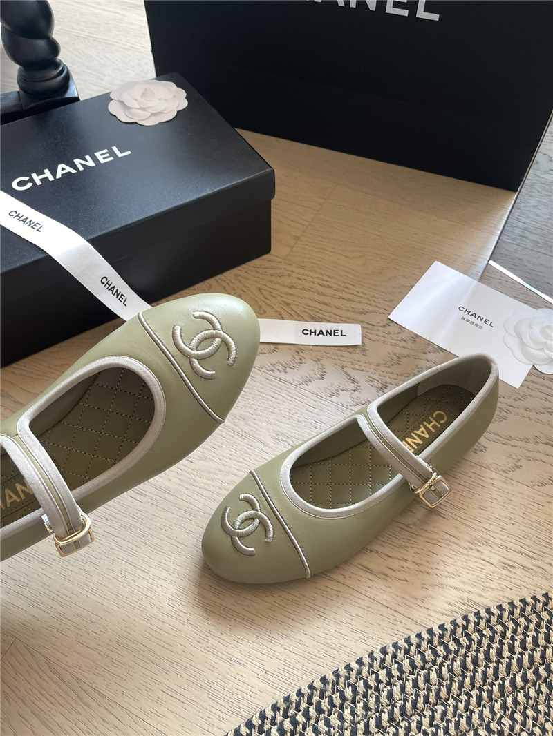 Ch**el mary janes green leather ballet flats