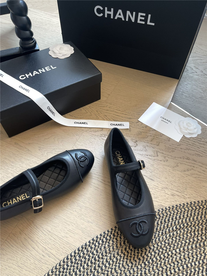 Ch**el mary janes black leather ballet flats