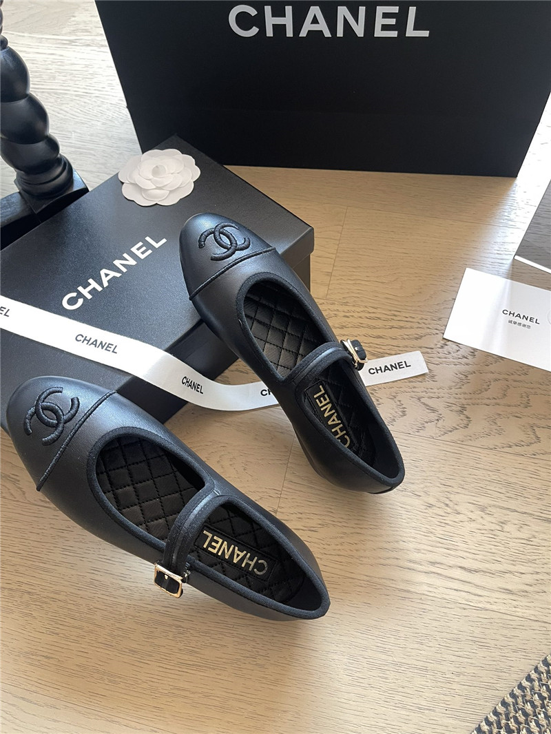 Ch**el mary janes black leather ballet flats