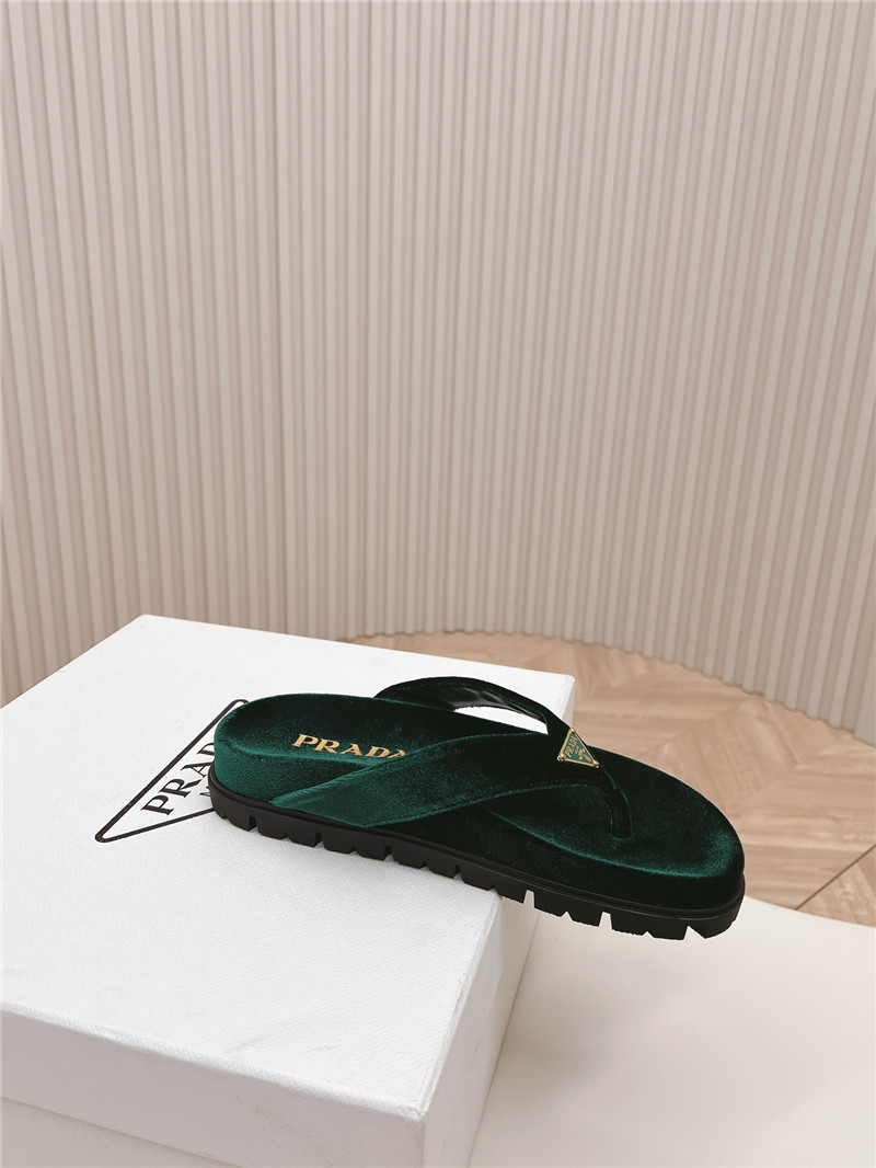 Pra*a velvet thong flip-flops in green