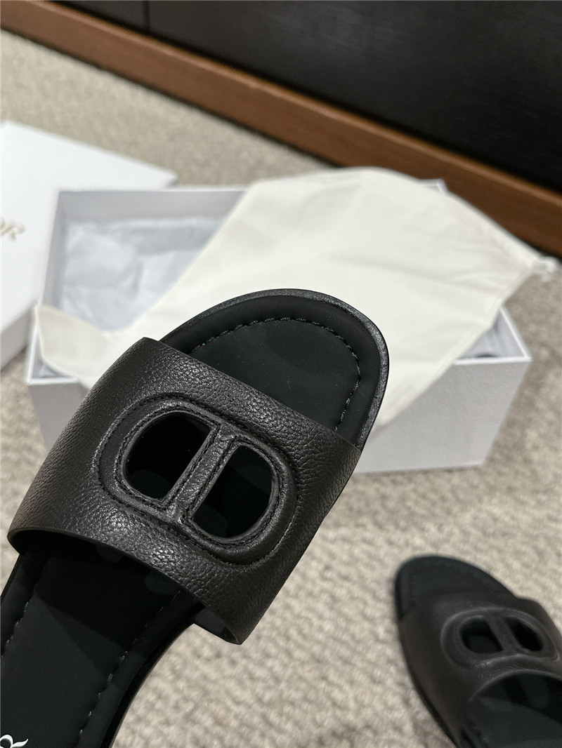 D10r d-club black leather slides
