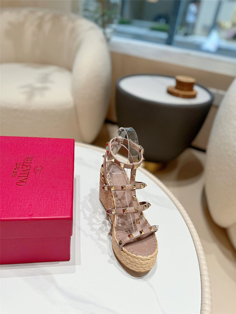 Va1e*ntin0 garavani rockstud wedge sandals beige