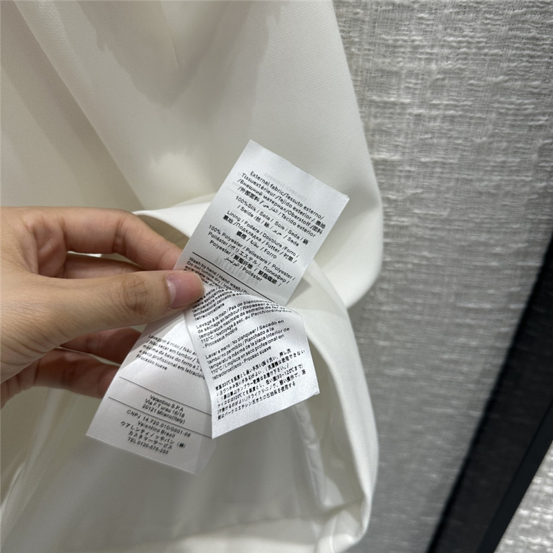 Va1e*ntin0 new dresscheap replica designer clothes