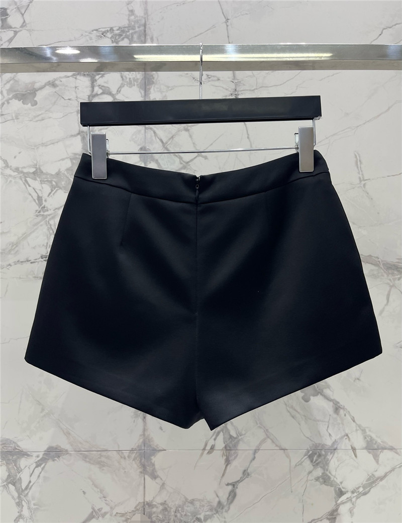 Y51 three-quarter shorts replica clothing
