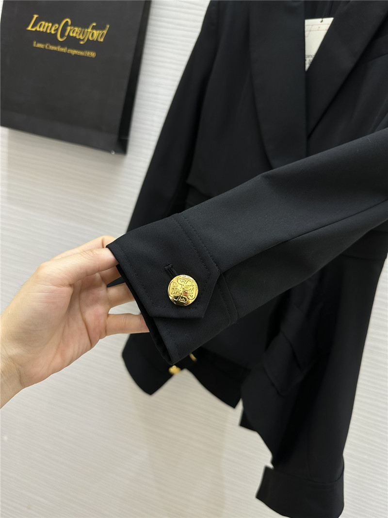 a1exa*der Mcqv*en blazer replica clothes