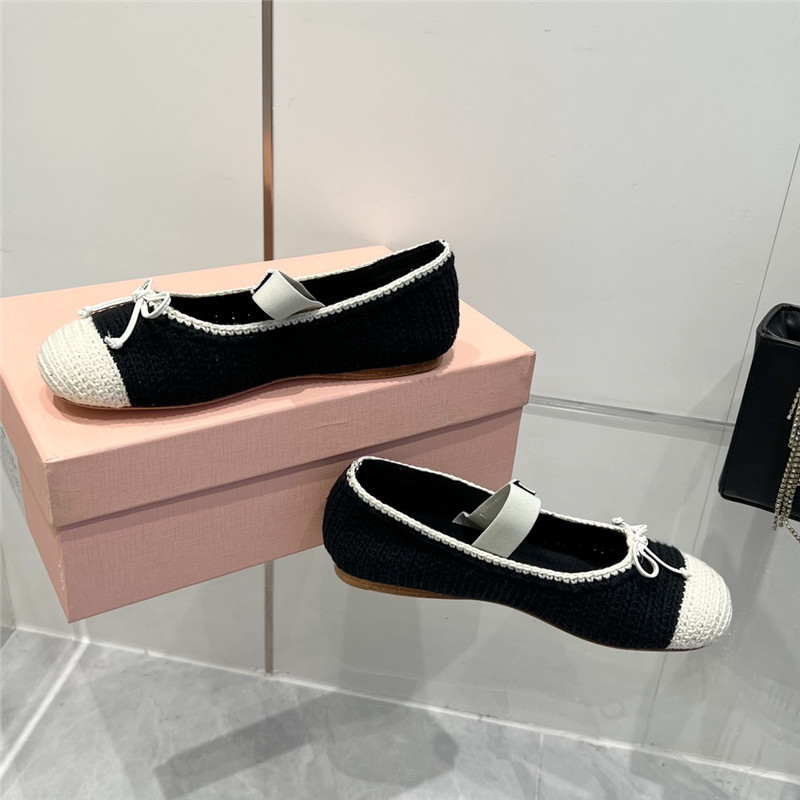 Miu Miu Cotton Crochet Ballet Flats in Black