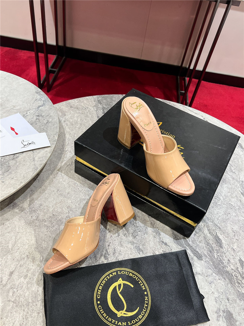 Chr1st1an louboutin beige square heel patent leather mules