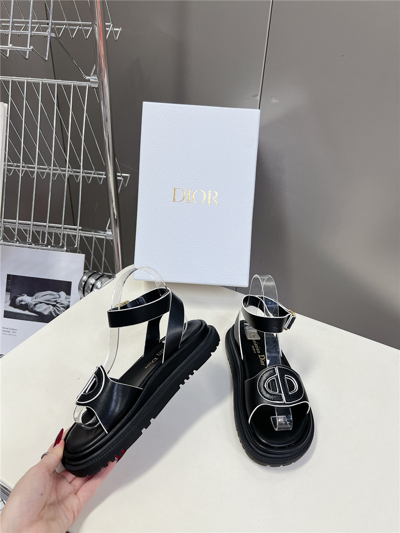 D10r d-club sandal women’s