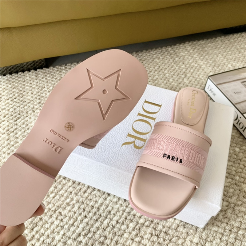D10r nude calfskin dway slide