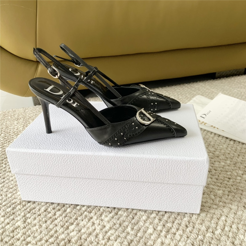 D10r black buckle slingback pumps