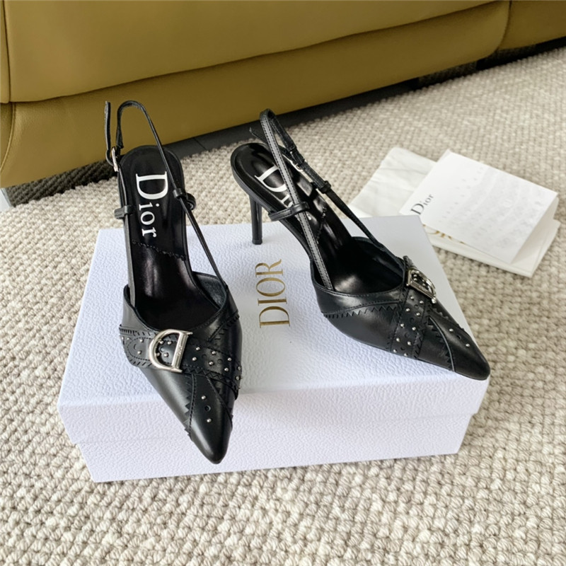 D10r black buckle slingback pumps